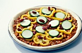 100 beste Brot, Pizza: Teig mi t Zucchini, Paprika belegen, Step 2