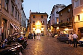 Strassenszene in Trastevere Sehenswürdigkeit in Rom Roma