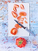 Tomaten kleinschneiden für Concassee