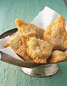 Asia-Häppchen, Samosas: Teigtaschen mit Gemüsefüllung