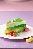 Backen, Stück Osternest-Torte mit Wackelpudding, grün, Zuckereier