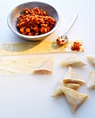 Indian Fastfood, Blumenkohl- Yufka-Samosas herstellen