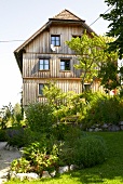 Steiermark: Christine Percht, alter Bauernhof