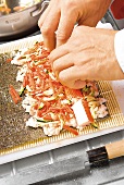 Sushi, Zubereitung, Surimi 