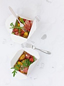 Kartoffel-Paprika-Salat mit Schinken und Rucola