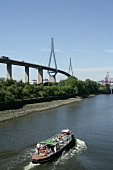 Köhlbrandbrücke Schiff