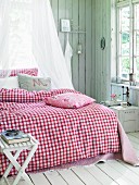 Red and white, country-style, gingham bed linen