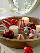Decorative balls from paper stripe in bowl