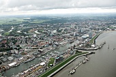 Bremerhaven: Blick auf die Stadt, Hafencity, Vogelperspektive
