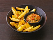 Kartoffel, Kartoffel-Wedges mit Mango-Tomaten-Salsa