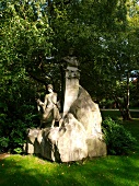 Paris: Jardin du Luxembourg, Ferdinand Fabre-Denkmal.