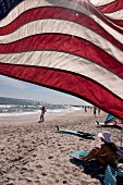 New York: Long Beach, Touristen, Sommer, Flagge, Aufmacher