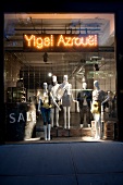 New York: Mode Schaufenster Installation, x