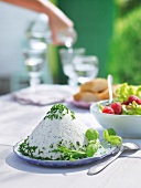 Sommerküche, Leichte Kräutermousse mit Himbeersalat