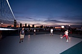 New York: Volleyball spielen am Hudson River