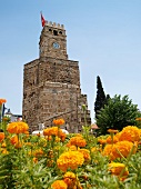 Antalya: Saat Kulesi, Uhrturm, blauer Himmel