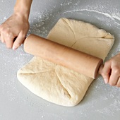 Brot, Teigpäckchen ausrollen, Step 3