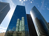 Paris: La Défense, Bürotürme, Himmel blau