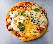 Hefeteig, Pizza mit Käse quattro formaggi