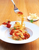 Teigwaren, Spaghetti mit Tomatensauce, Aufmacher