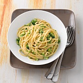 Ernährung für Vielbeschäftigte , Spaghetti mit grüner Sauce
