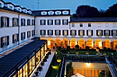 Außenansicht, "Four Seasons" Hotel, Kloster, Mailand