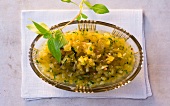 Pesto Chutneys, Zitronen- chutney mit Thai-Basilikum