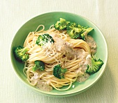 StudentInnenküche, Spaghetti mit Brokkoli-Nuss-Sauce