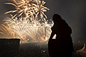 View of Mr. Hausen statue and Chinese fireworks in Royal Gardens, Hannover, Germany