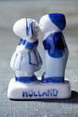 Kissing couple made of porcelain from Holland