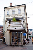 Norwegen, Oslo, Champagneria, Frontansicht, Eingang, draußen