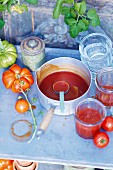 Tomatenkonfitüre mit Vanille zubereiten