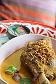 Thailand: Lammhaxe in Curry, X 