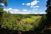 Lettland, Gauja Nationalpark, Zvartes iezis, Felsen am Amata Fluss