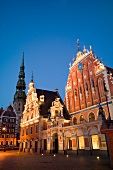 Lettland, Riga, Schwarzhäuptnerhaus, Rathausplatz, Dom, 
