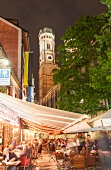 Deutschland, München, "Bratwurst Glöckl am Dom".