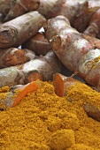 Turmeric roots and powder