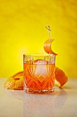 Unusual Negroni: a cocktail made with gin, Lillet Blanc and Aperol