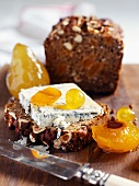 Nut bread with blue cheese and mustard fruits
