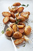 Ofenkartoffeln mit Rosmarin und Knoblauch