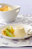 Passionsfrucht-Buttermilch-Pudding
