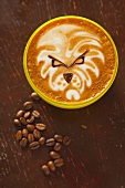 Cappuccino mit Löwengesicht