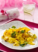 Pappardelle with saffron sauce, garlic and parsley