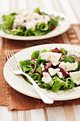 Lamb's lettuce with beetroot, feta and red onions