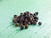 Dried juniper berries