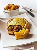 Lamp pasty with mint, sliced (England)
