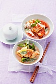 Fischfilet mit Reis in Tomatensauce und Fischcurry mit grünen Bohnen