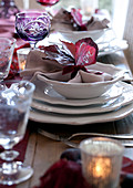 Autumnal table setting with leaves as name cards