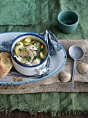 Clam Stew with Bread