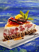 Strawberry cake with a cornflake base
